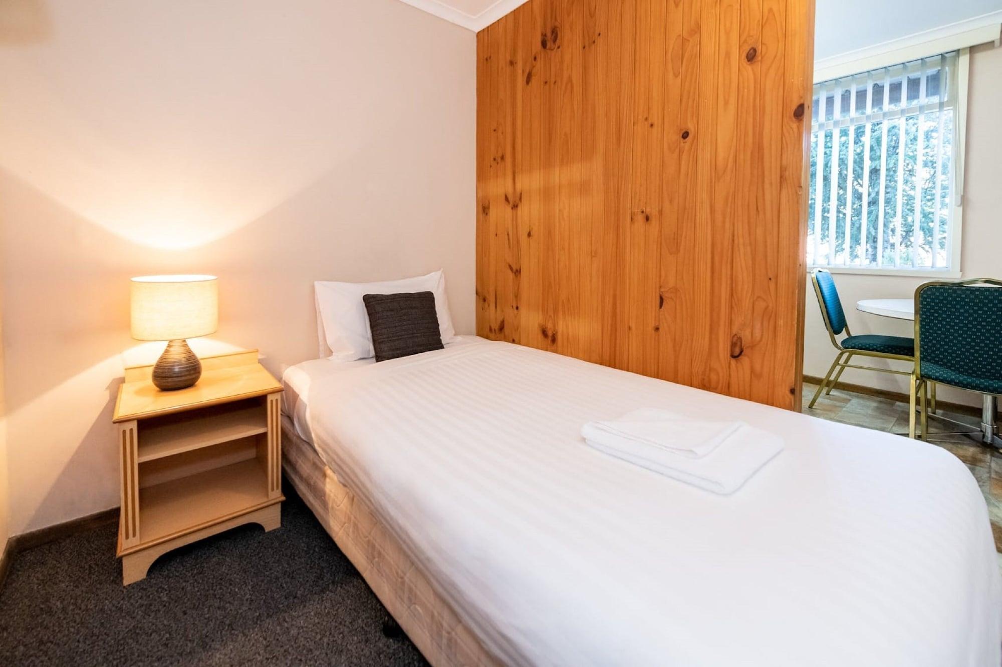 Silver Hills Motel Куинстаун Екстериор снимка
