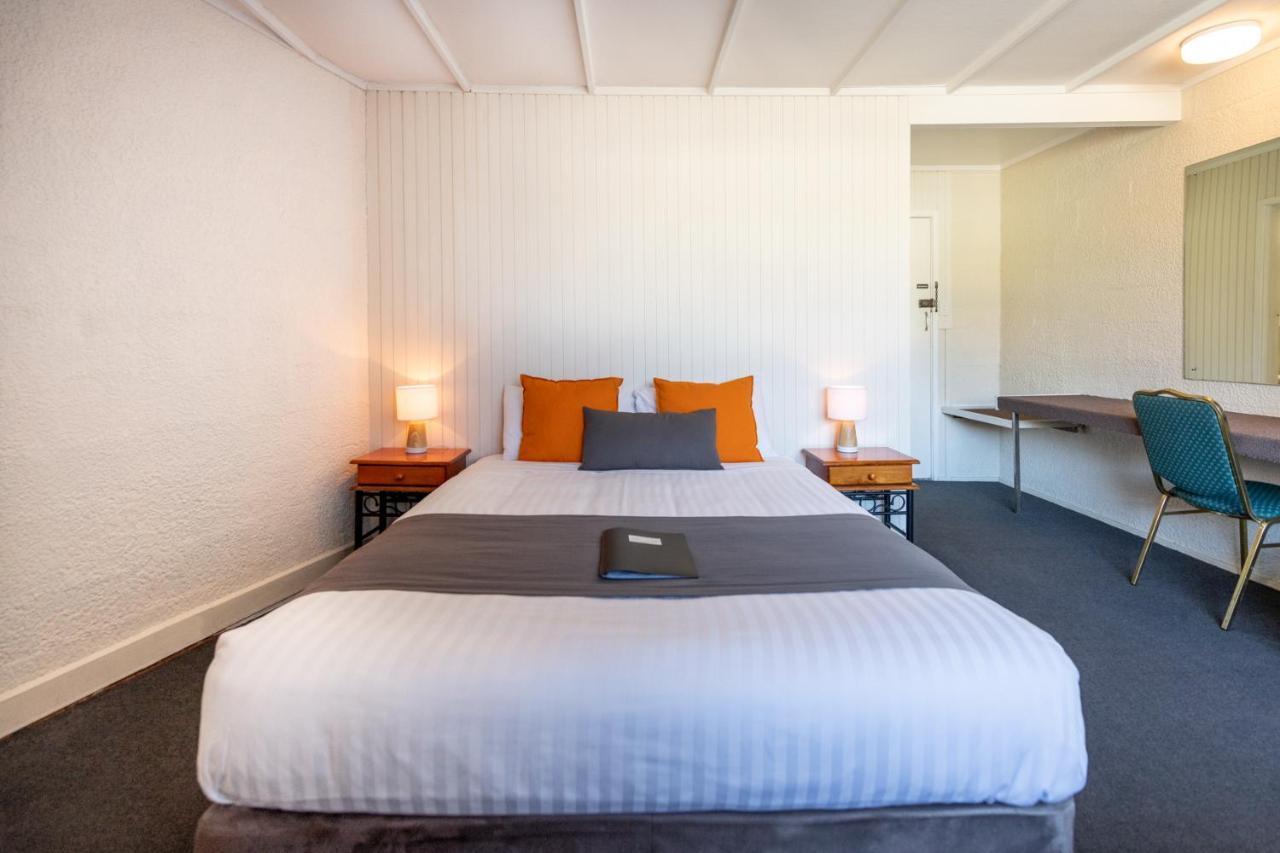 Silver Hills Motel Куинстаун Екстериор снимка